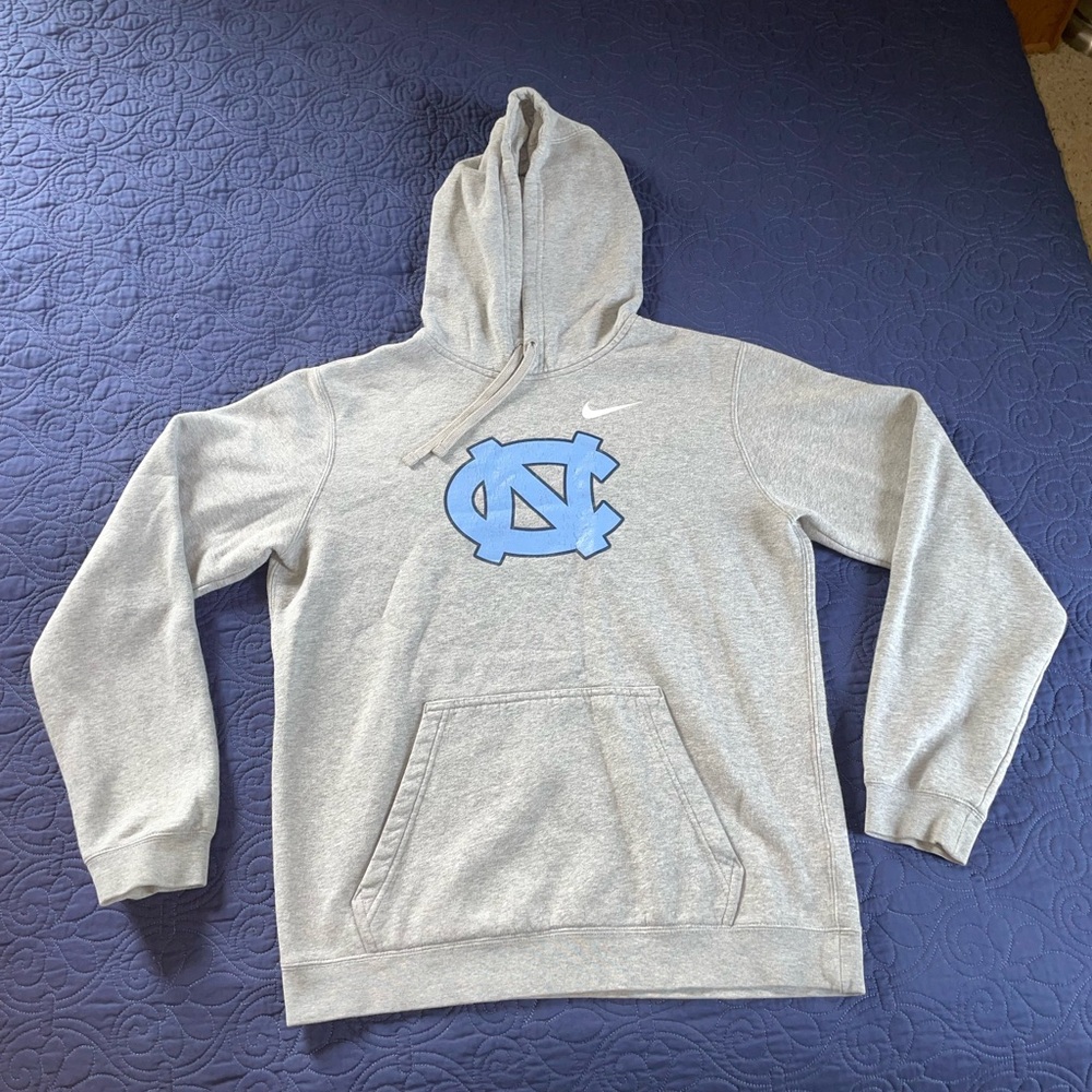 Nike UNC hoodie